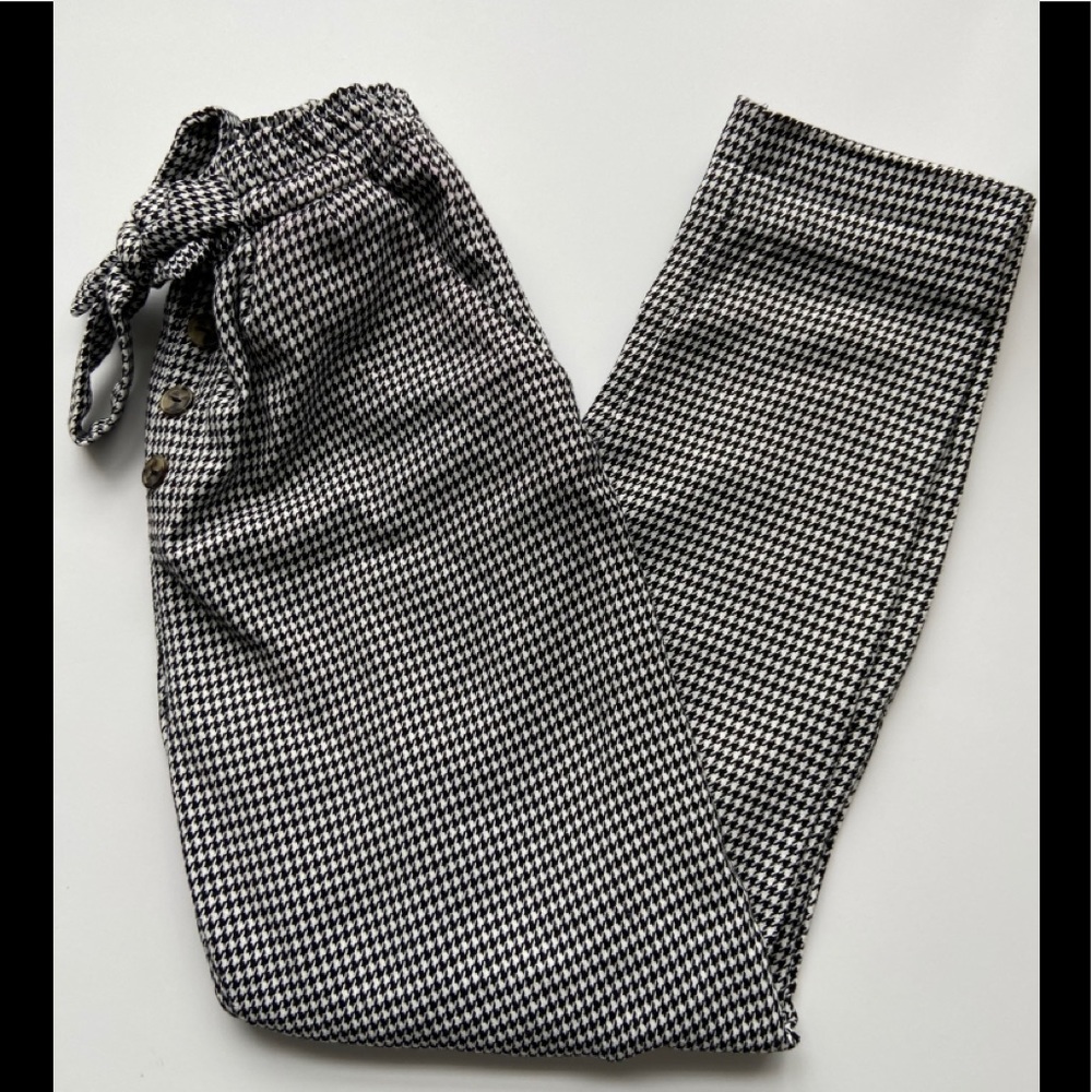 H&M Girls Houndstooth Paper Bag Waist Pants